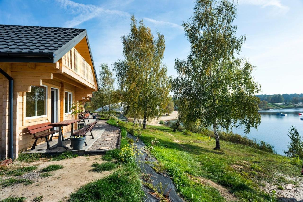 Osada Kryspinow Hotel Cholerzyn Buitenkant foto